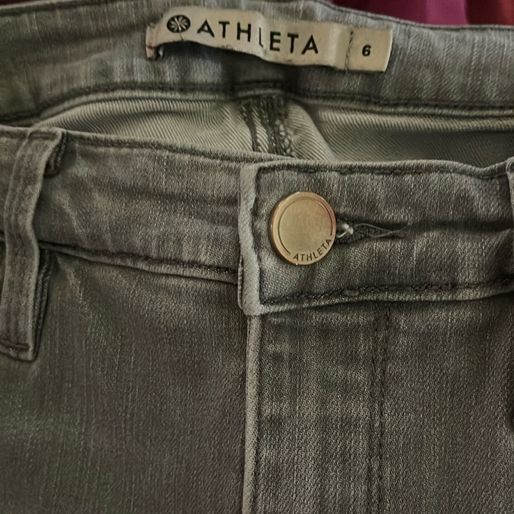 Athleta Light Gray Jeans Size 6 EUC